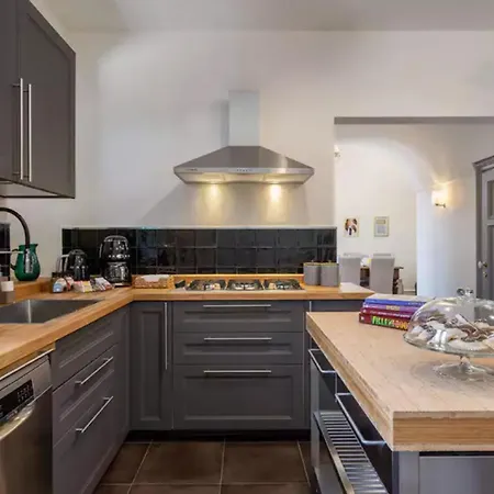 Apartament Villa Cipriano *